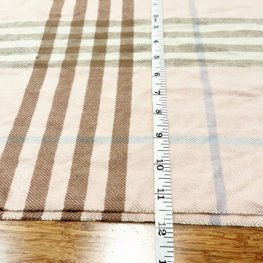 100% Cashmere Made In Scotland Pink, Brown, Green Plaid Fringe Soft Wint… - Picture 7 of 7